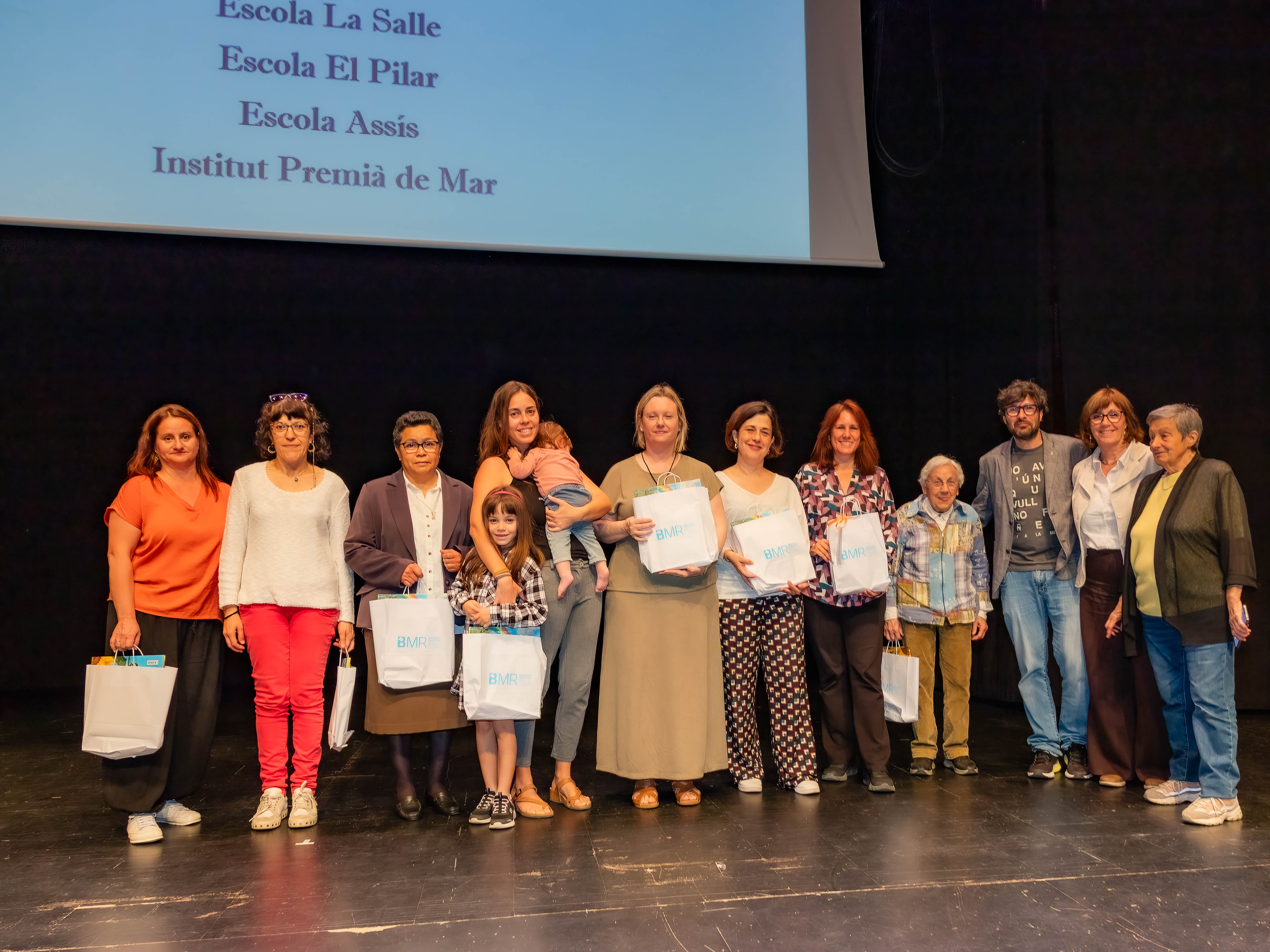 Recull fotogr�fic del lliurament de premis del Concurs literari Sant Jordi 2026 - Foto 37135148