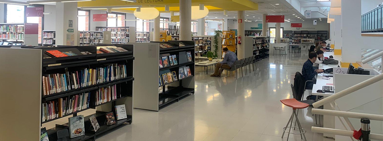 Biblioteca interior