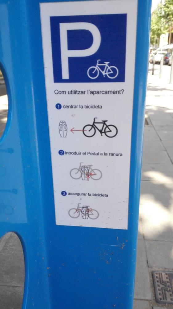 Instruccions aparcaments bicicletes