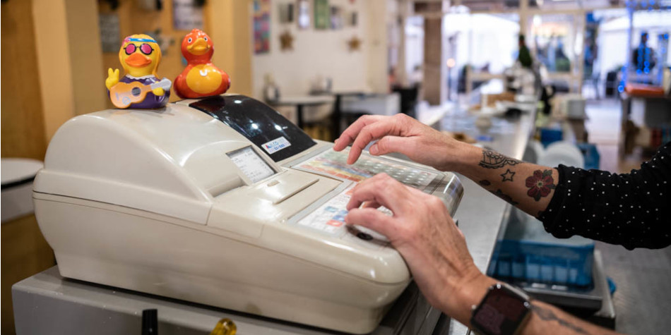 Campanya Comer� catal�